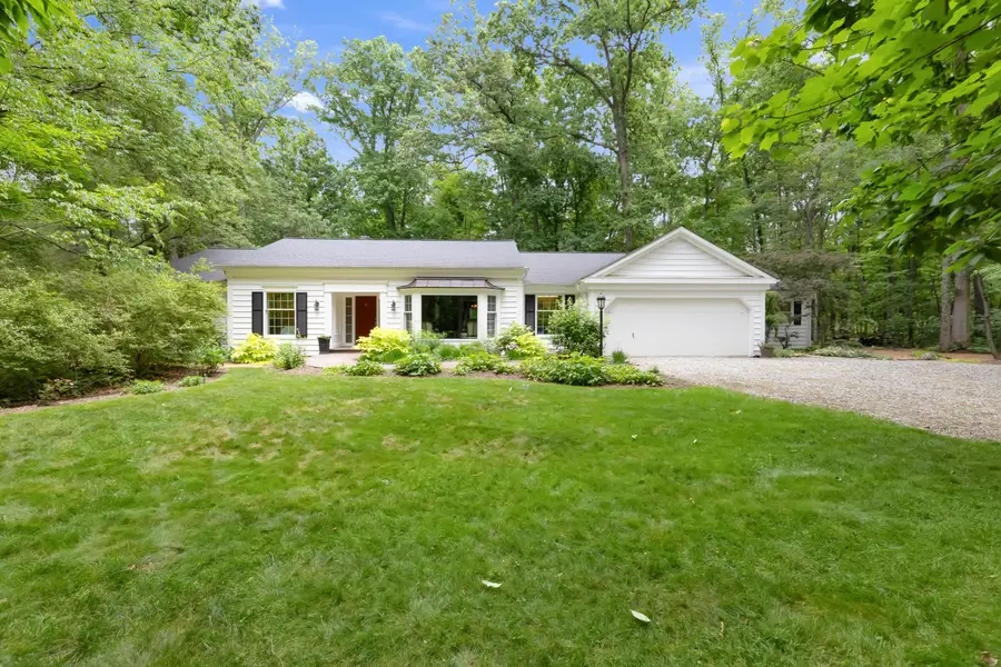 9291 Robinhood Circle, Westerville, OH 43082 - #2