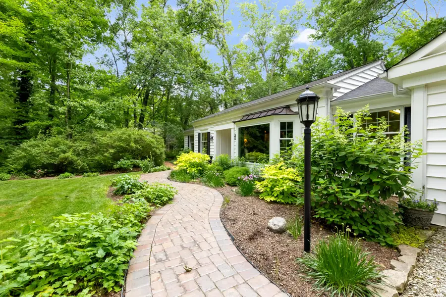 9291 Robinhood Circle, Westerville, OH 43082 - #3