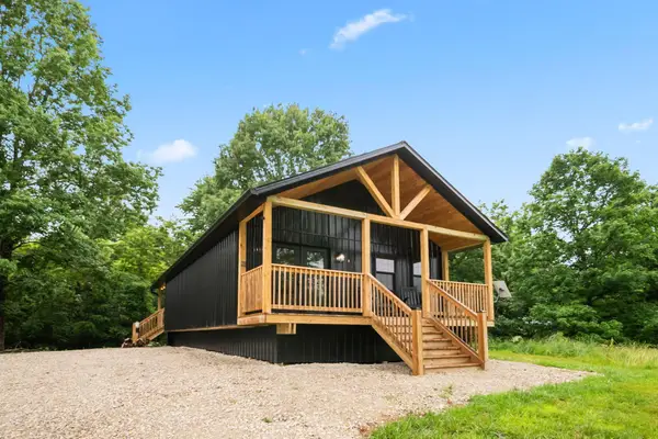 10005 County Rd 16 Road Se, Glouster, OH 45732