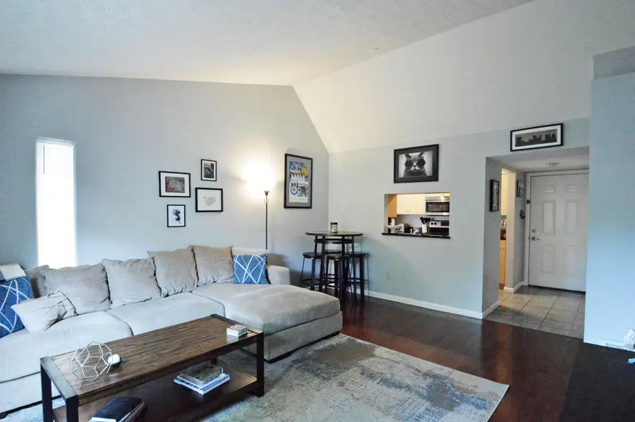 945 Quay Avenue, Columbus, OH 43212 - #2
