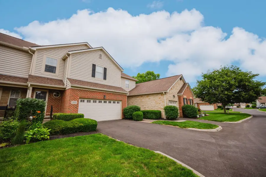 3955 Kensingwood Drive, Columbus, OH 43230 - #2