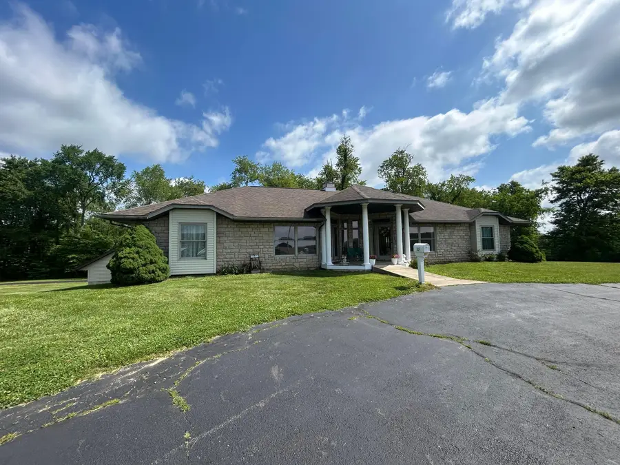 105 Flowers Drive, Newark, OH 43055 - #2