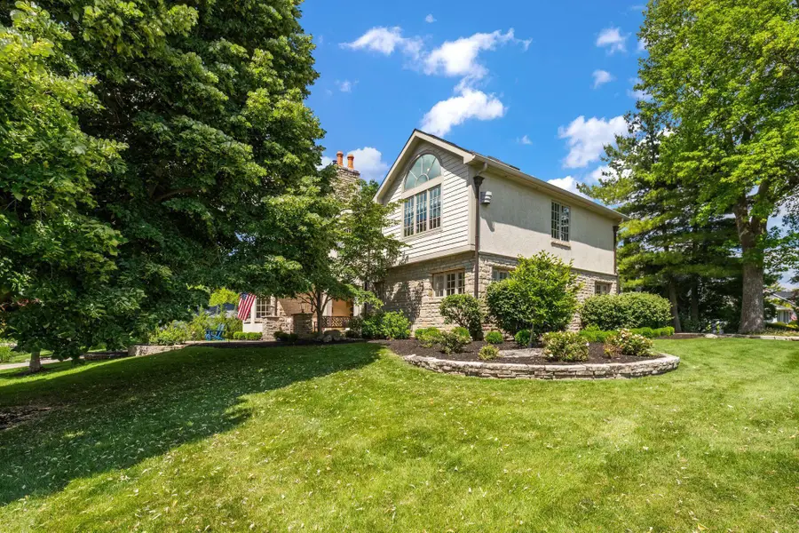 2908 S Dorchester Road, Columbus, OH 43221 - #3