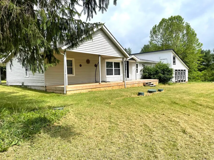 15351 Berry Road, Logan, OH 43138 - #3