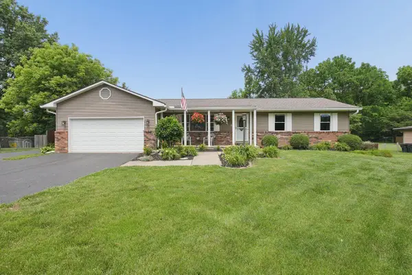 214 Greenbrier Road, Sunbury, OH 43074