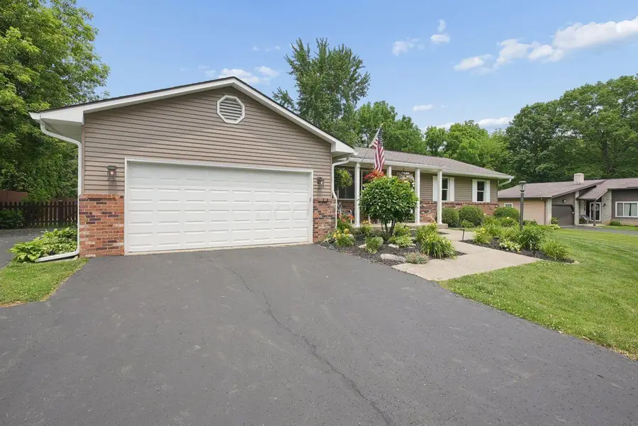 214 Greenbrier Road, Sunbury, OH 43074 - #3