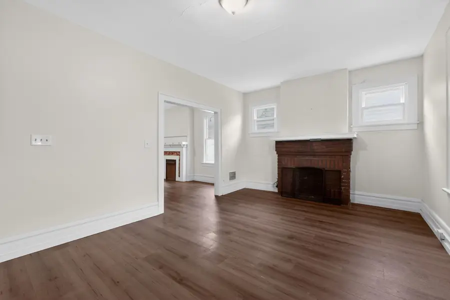 28-30 N Warren Avenue, Columbus, OH 43204 - #3