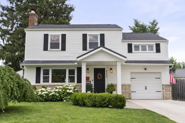 2704 Brandon Road, Upper Arlington, OH 43221