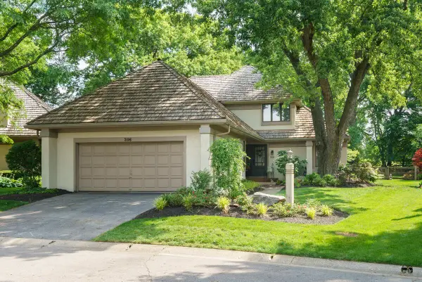 206 Green Springs Drive, Columbus, OH 43235