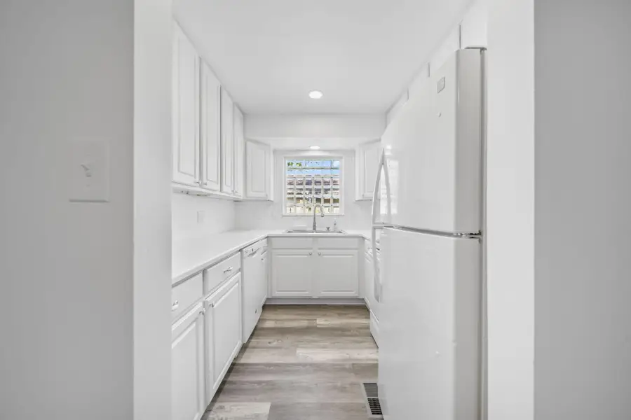 1208 Woodbrook, Columbus, OH 43223 - #3