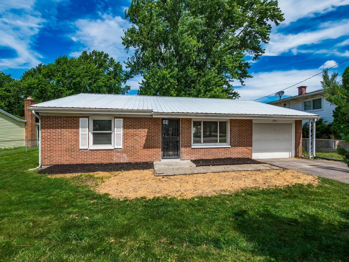 1506 Bellefontaine Avenue, Marion, OH 43302 - #1