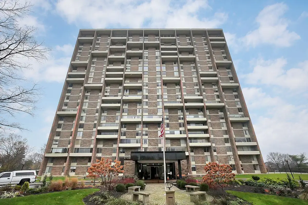 1000 Urlin Avenue, Columbus, OH 43212 - #1