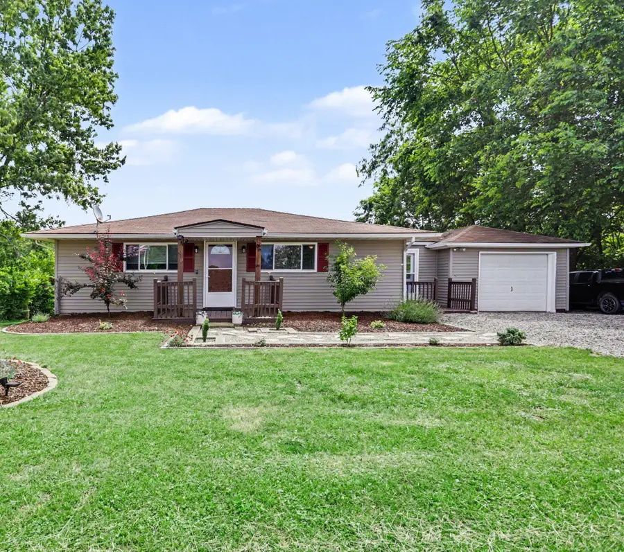 5300 Friendship Drive, New Concord, OH 43762 - #2