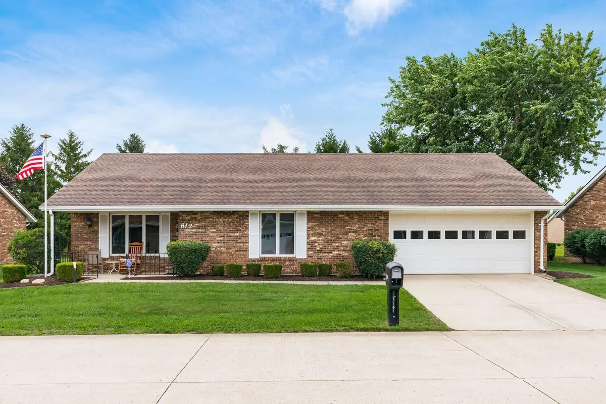 612 Circle Drive, London, OH 43140 - #1