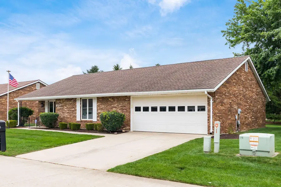 612 Circle Drive, London, OH 43140 - #2