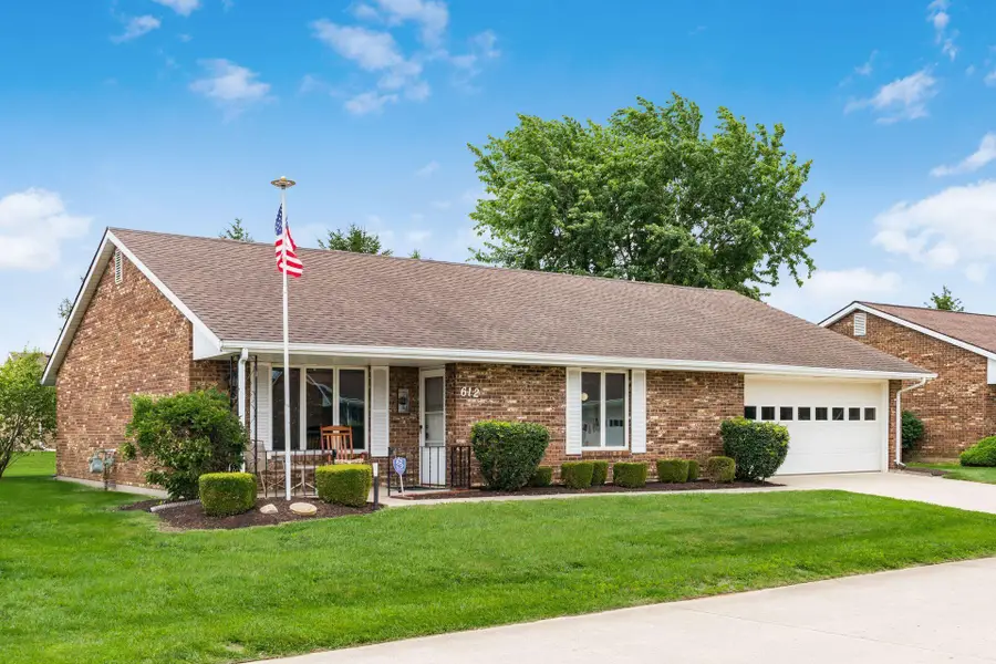 612 Circle Drive, London, OH 43140 - #3
