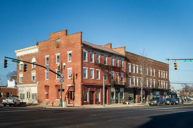 1 E High Street, London, OH 43140 - #1