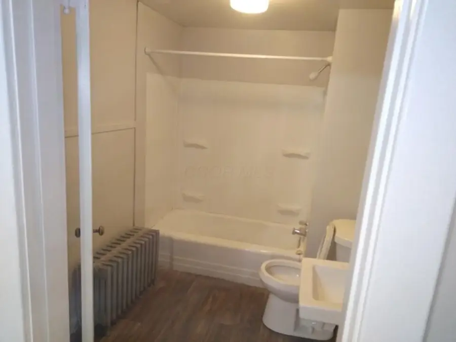 414 E East Street, Washington Court House, OH 43160 - #2