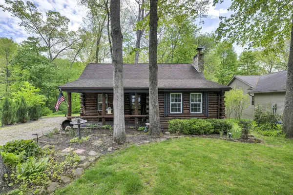 410 Apple Hill Hill N, Howard, OH 43028