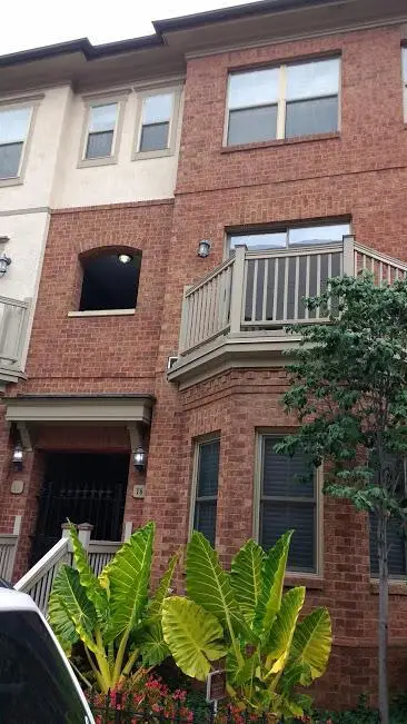 18 W Russell Street, Columbus, OH 43215 - #1