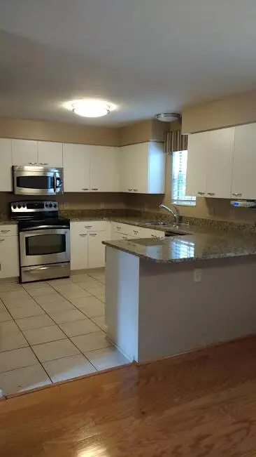 18 W Russell Street, Columbus, OH 43215 - #2