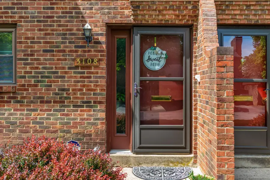 3108 Arlingtowne Lane, Columbus, OH 43221 - #2