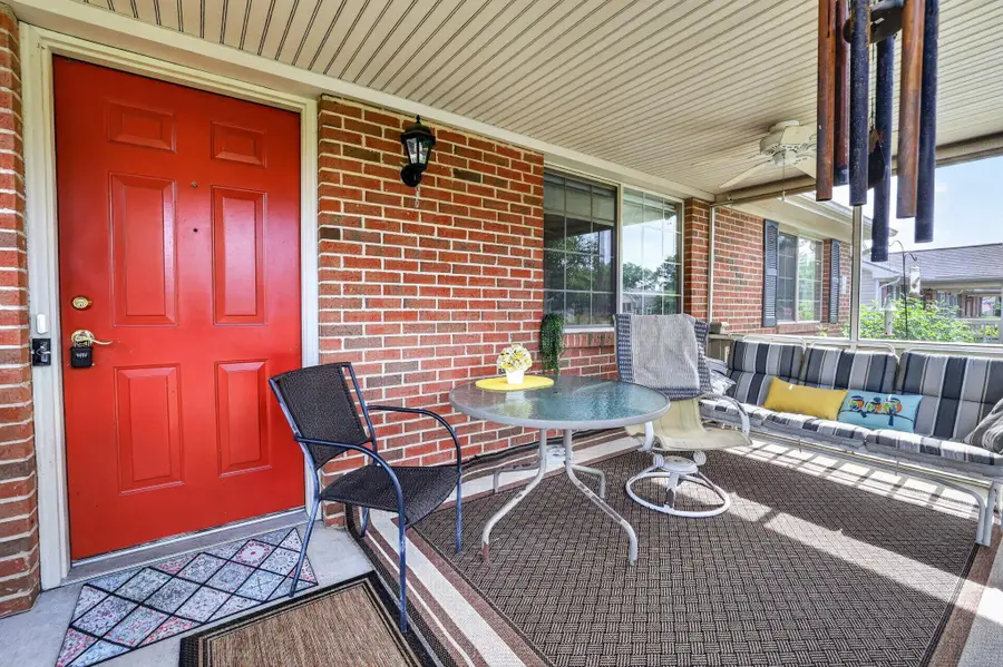 643 Kensington Drive, Heath, OH 43056 - #3