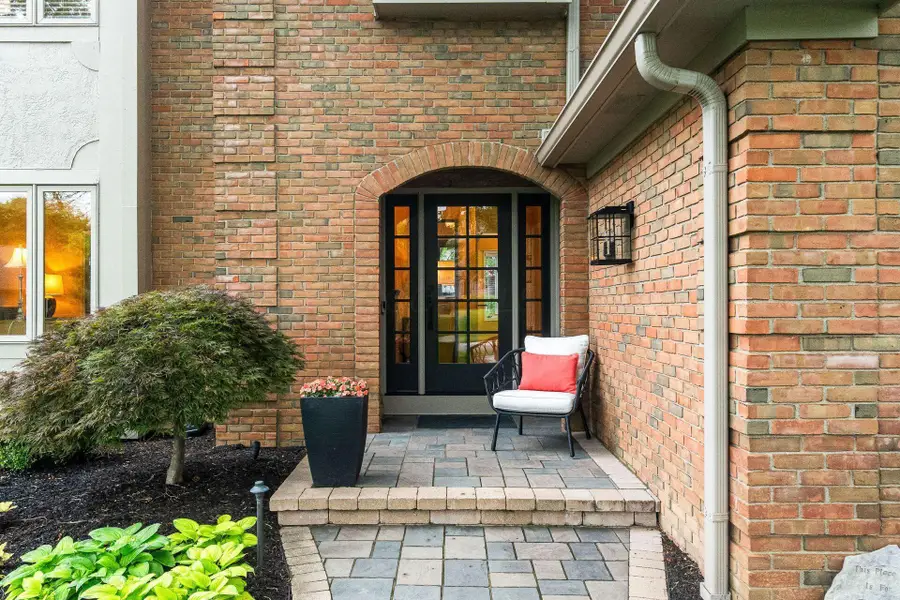 8602 Davington Drive, Dublin, OH 43017 - #3