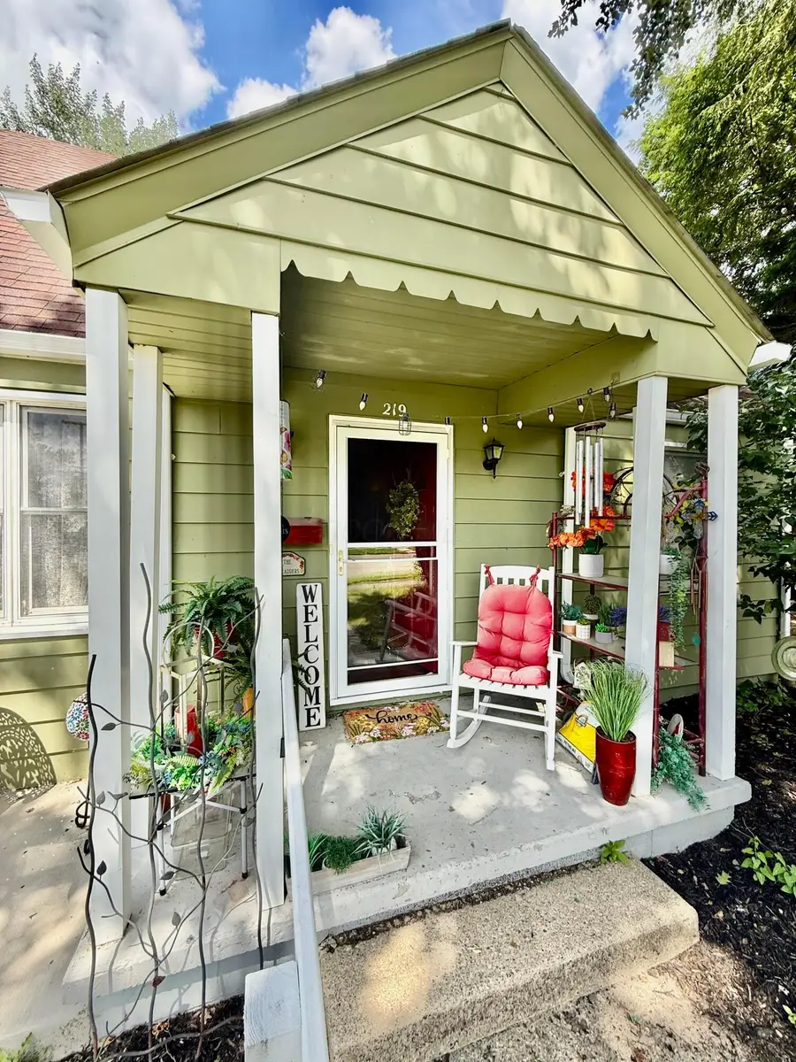 219 N Buena Vista Street, Newark, OH 43055 - #2
