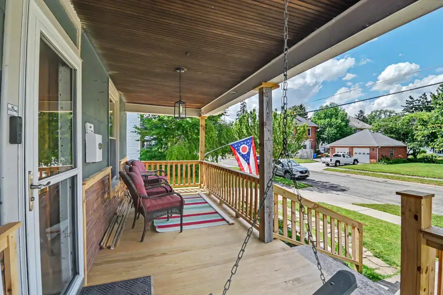 421 W Oakwood Avenue, Bucyrus, OH 44820 - #3