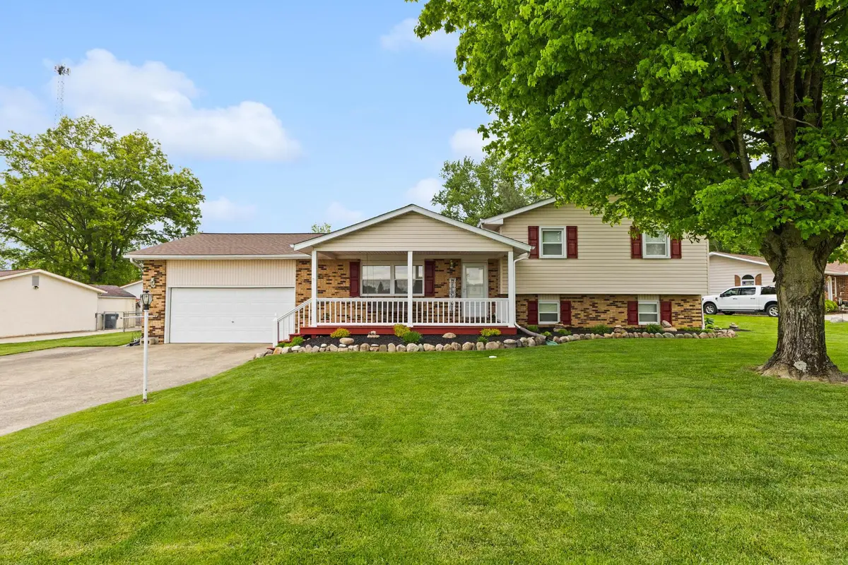 134 Greenbrier Road, Sunbury, OH 43074 - #1