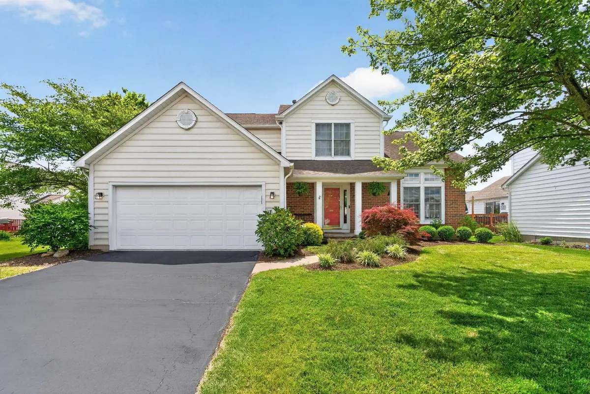 6395 Albany Gardens Drive, New Albany, OH 43054 - #1