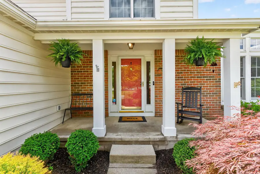 6395 Albany Gardens Drive, New Albany, OH 43054 - #2
