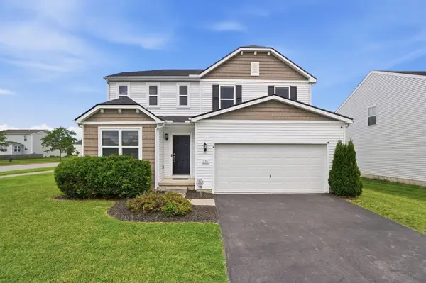 136 Halcyon Drive, Pataskala, OH 43062