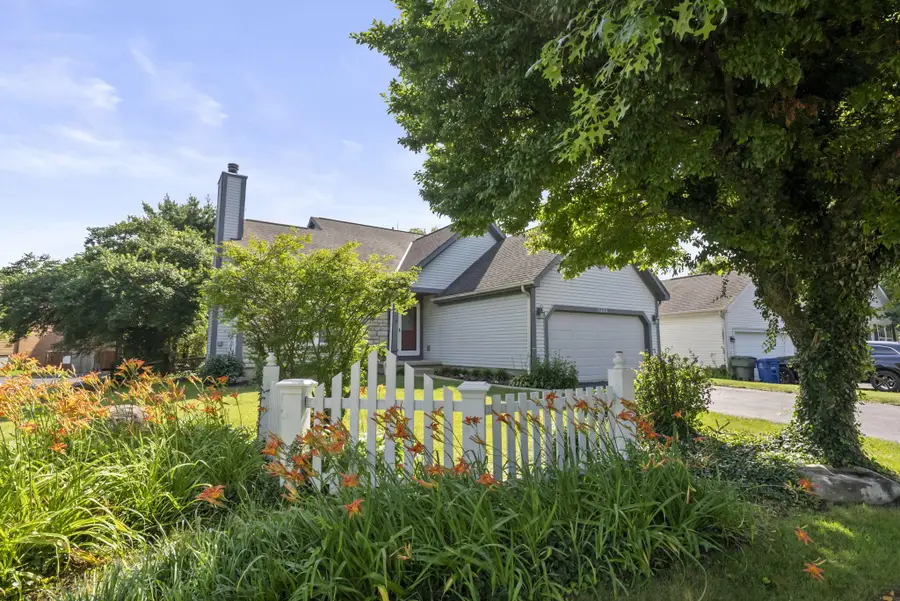 7450 Oakmeadows Drive, Columbus, OH 43085 - #3