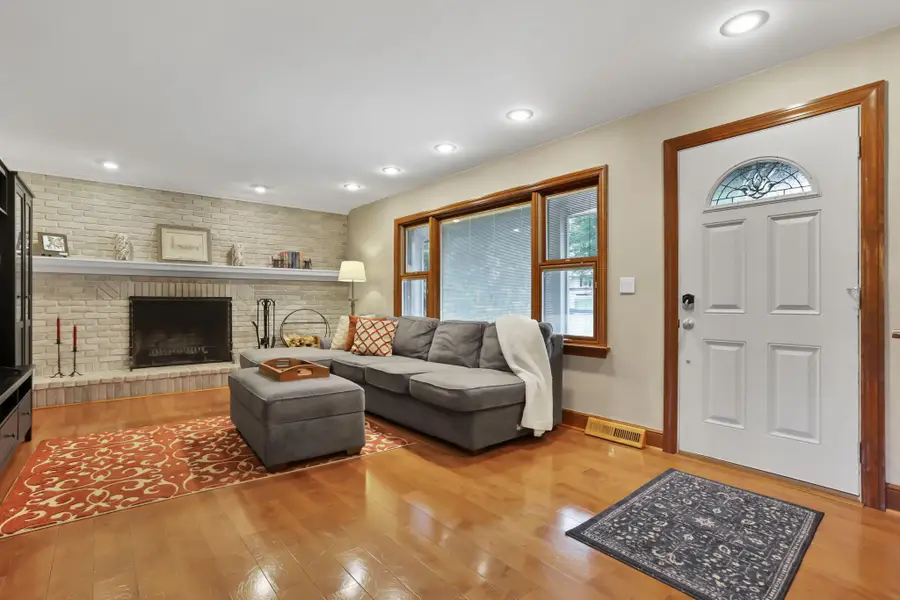 370 Heather Lane, Powell, OH 43065 - #3