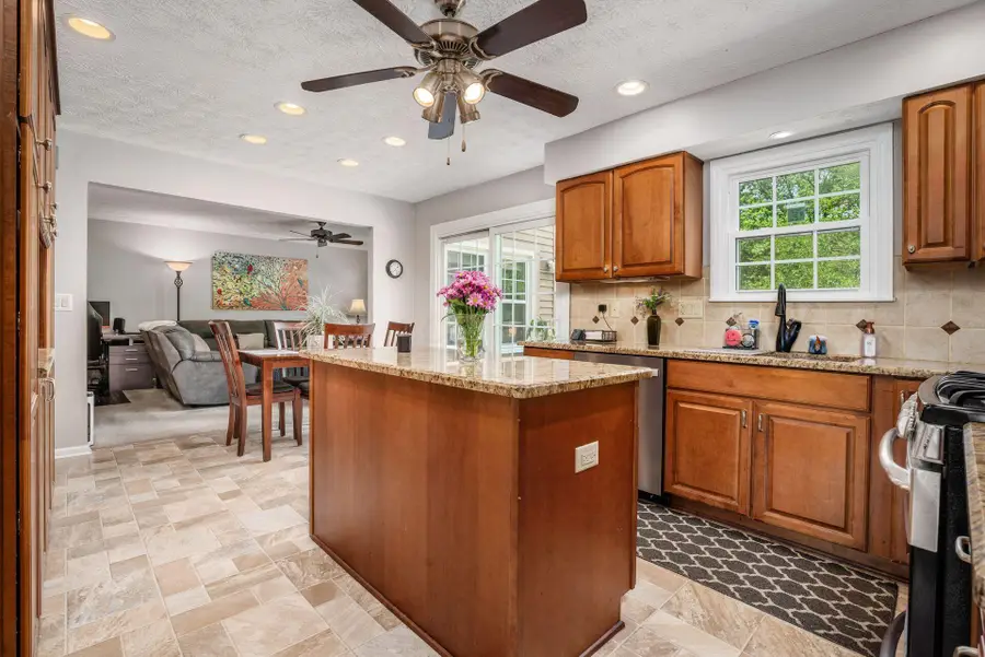 612 Colony Drive, Westerville, OH 43081 - #2