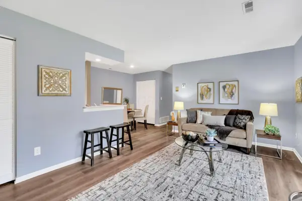 2269 Hedgerow Road, Columbus, OH 43220