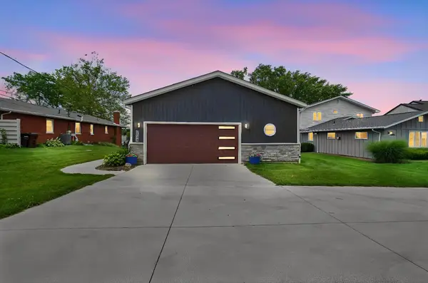 1300 E Choctaw Drive, London, OH 43140