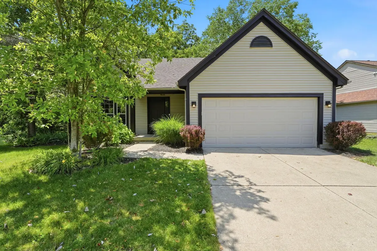 7504 Crossing Place, Lewis Center, OH 43035 - #1