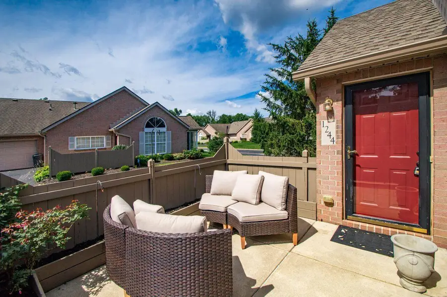 1244 Amberlea Drive E, Columbus, OH 43230 - #3