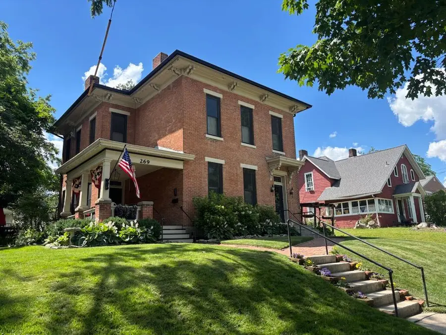269 N Sandusky Street, Delaware, OH 43015 - #2