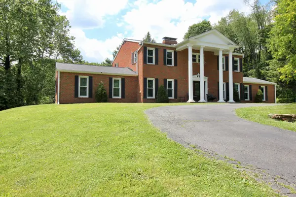 306 Beechwood Drive, Granville, OH 43023