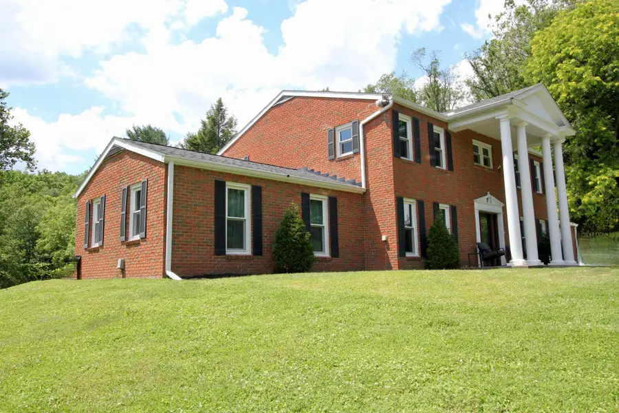 306 Beechwood Drive, Granville, OH 43023 - #2