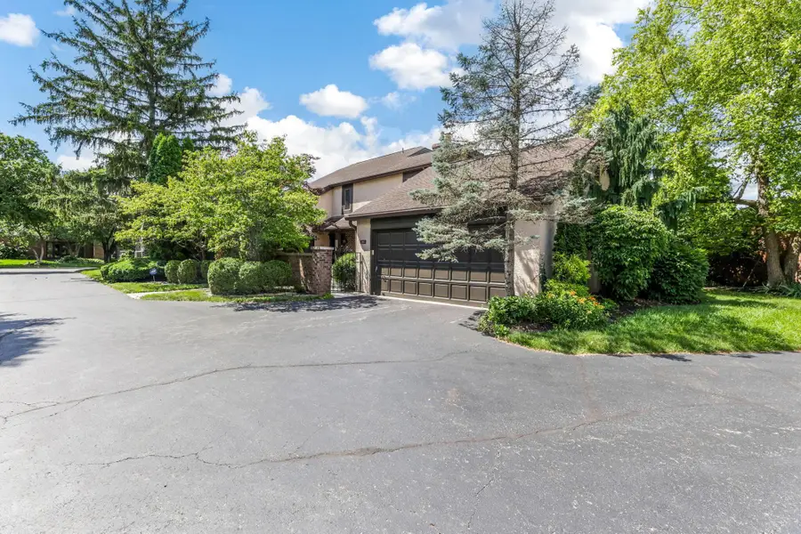 141 Flores Place, Columbus, OH 43213 - #3