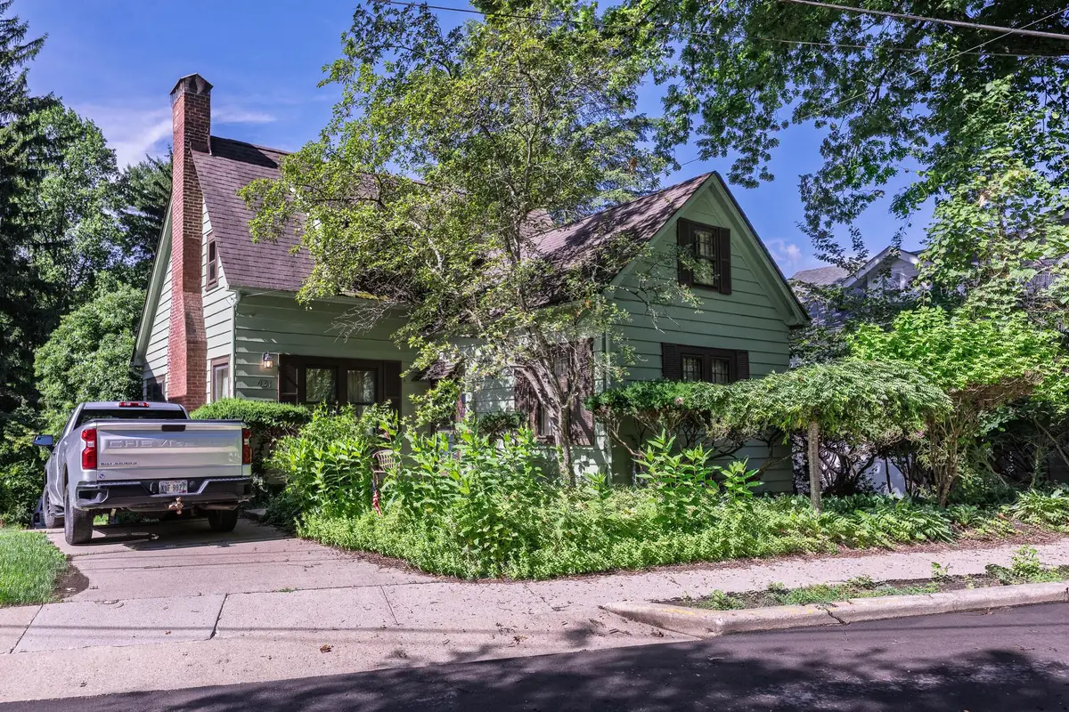431 W College Street, Granville, OH 43023 - #1