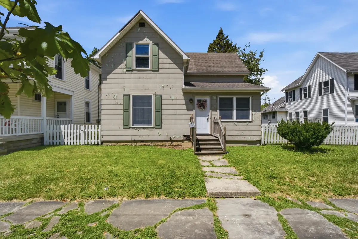 331 S Court Street, Marysville, OH 43040 - #1
