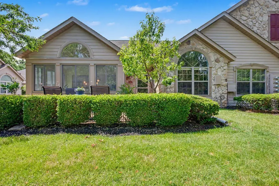 8760 Linksway Drive, Powell, OH 43065 - #2