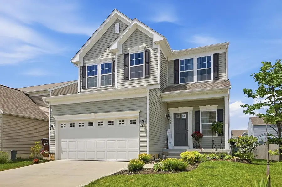 5224 Linton Street, Ashville, OH 43103 - #3