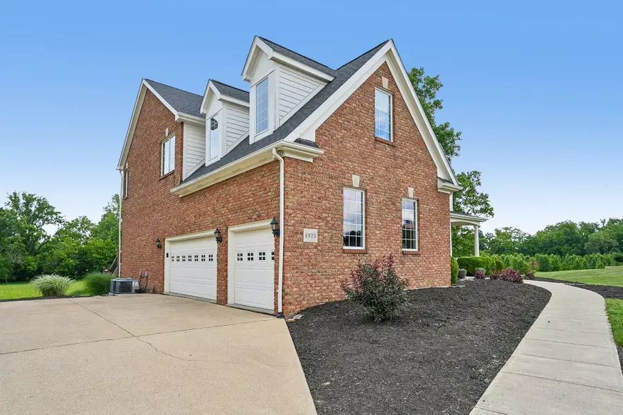 6820 Ohio Canal Court Nw, Canal Winchester, OH 43110 - #2